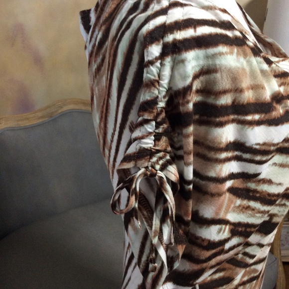 NWOT tiger print dress by Seven7, size S - Picture 7 of 9
